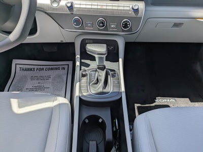 2027 Hyundai KONA SE