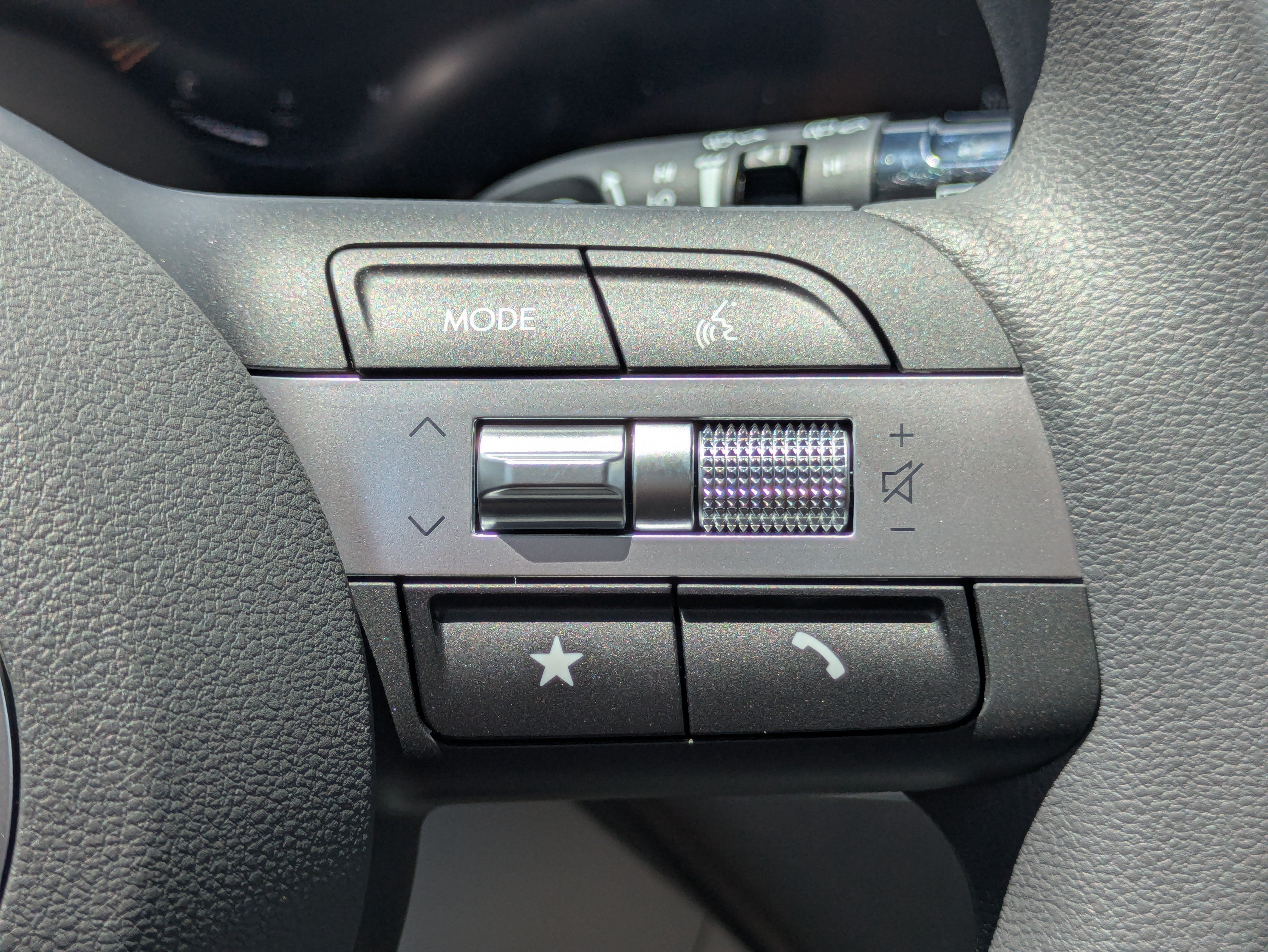 2027 Hyundai KONA SE