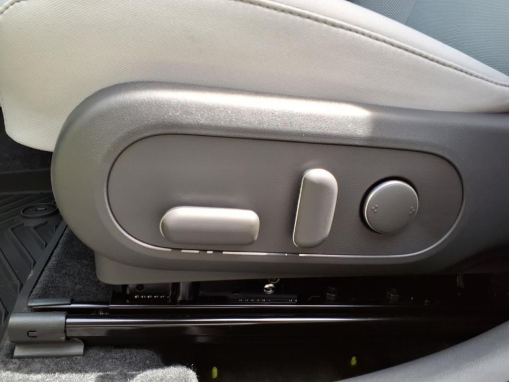 2025 Hyundai KONA SEL Convenience FWD