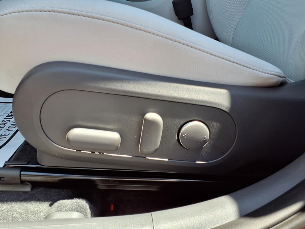 2025 Hyundai KONA SEL Convenience FWD