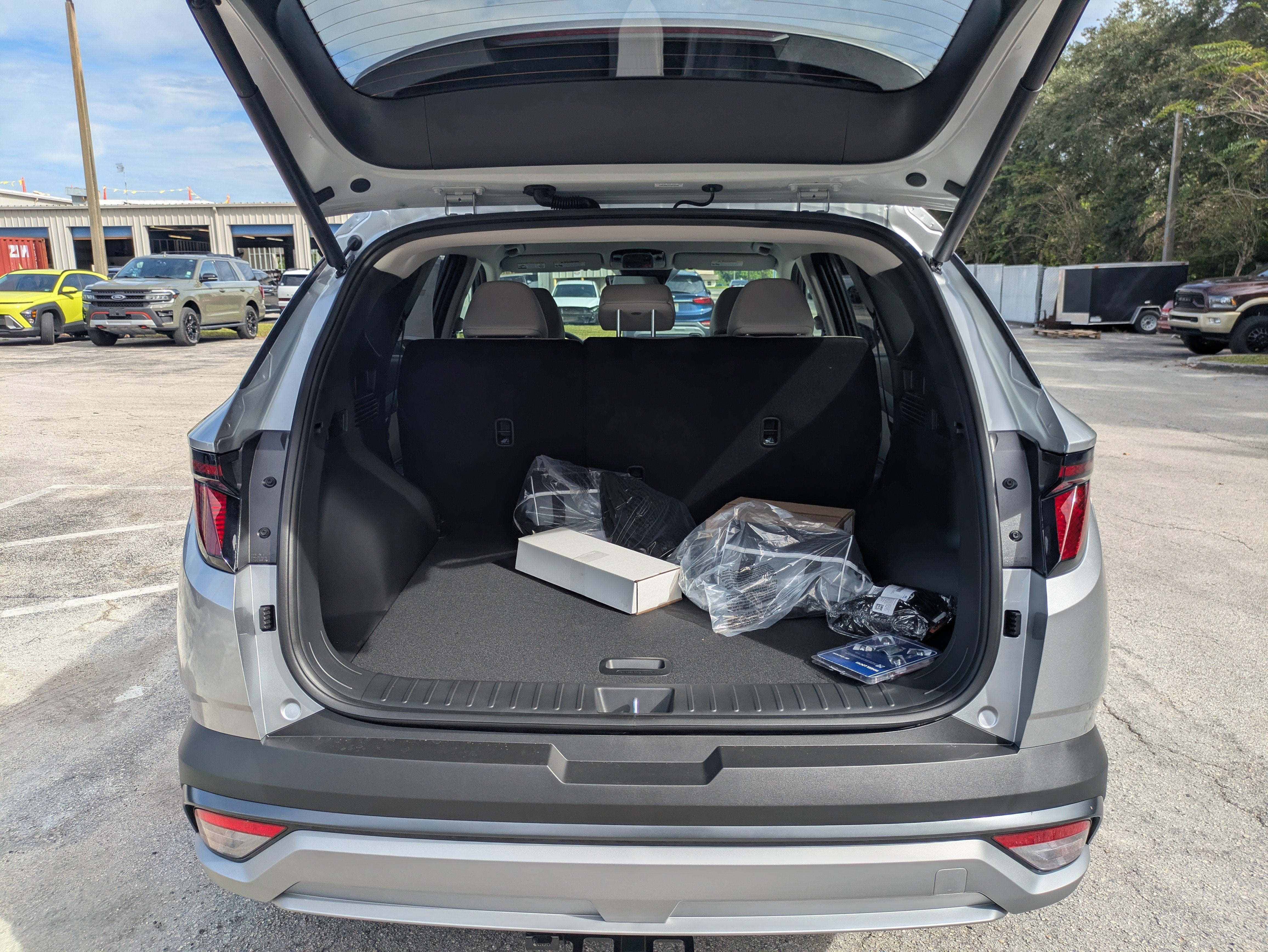 2026 Hyundai TUCSON HYBRID SEL