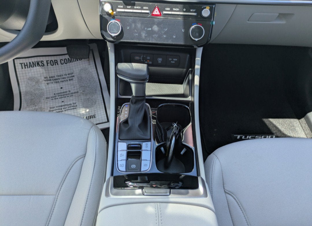 2026 Hyundai TUCSON HYBRID SEL