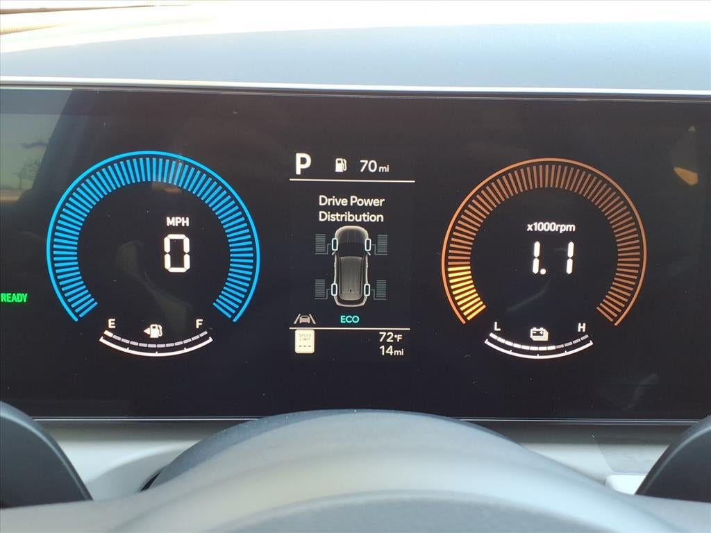 2026 Hyundai TUCSON HYBRID SEL AWD