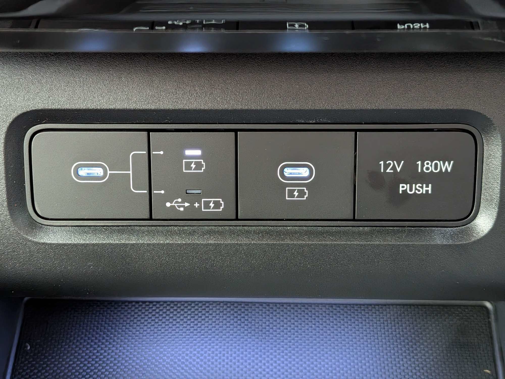 2026 Hyundai TUCSON HYBRID Night