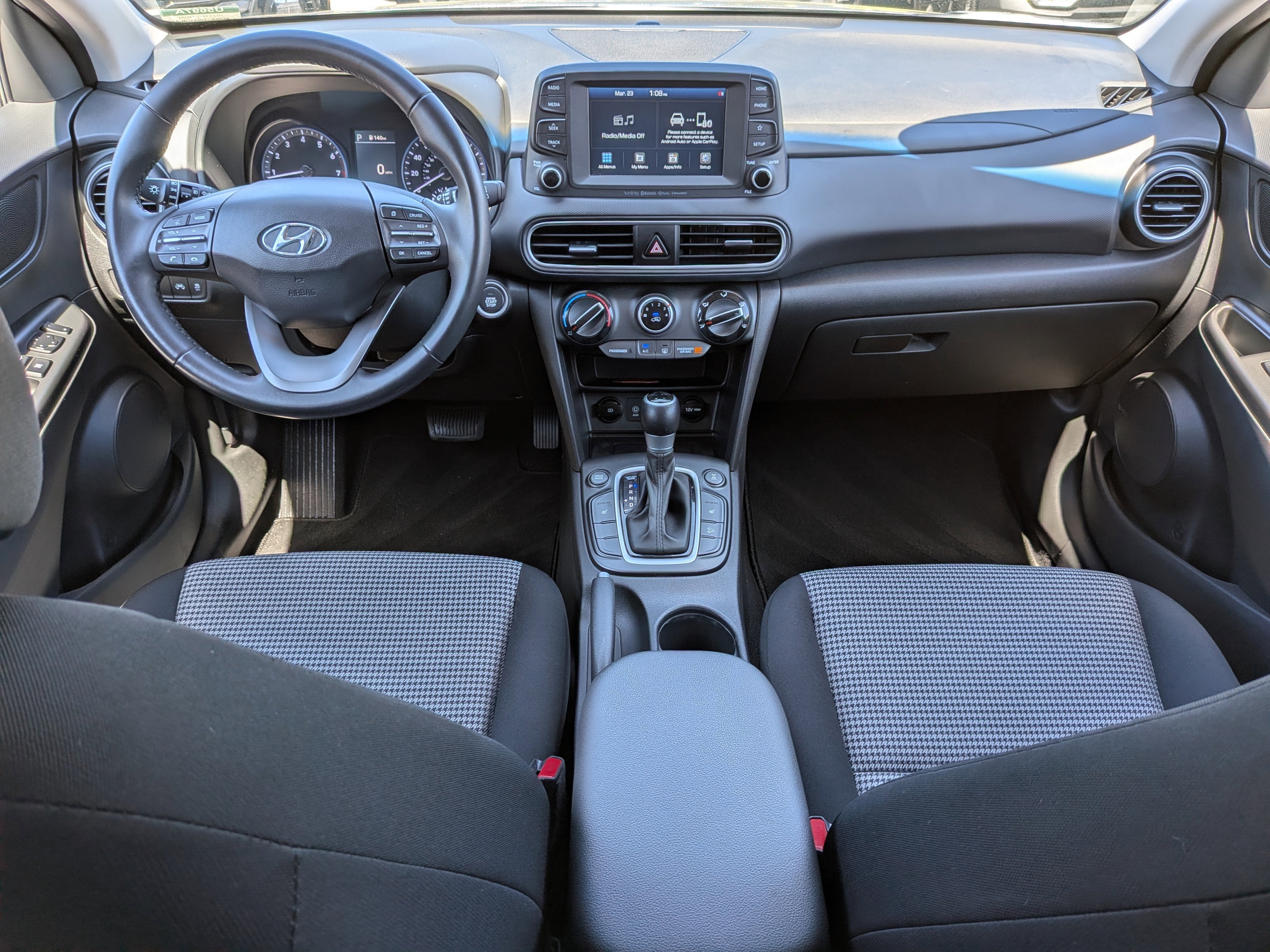 2021 Hyundai KONA SEL Plus