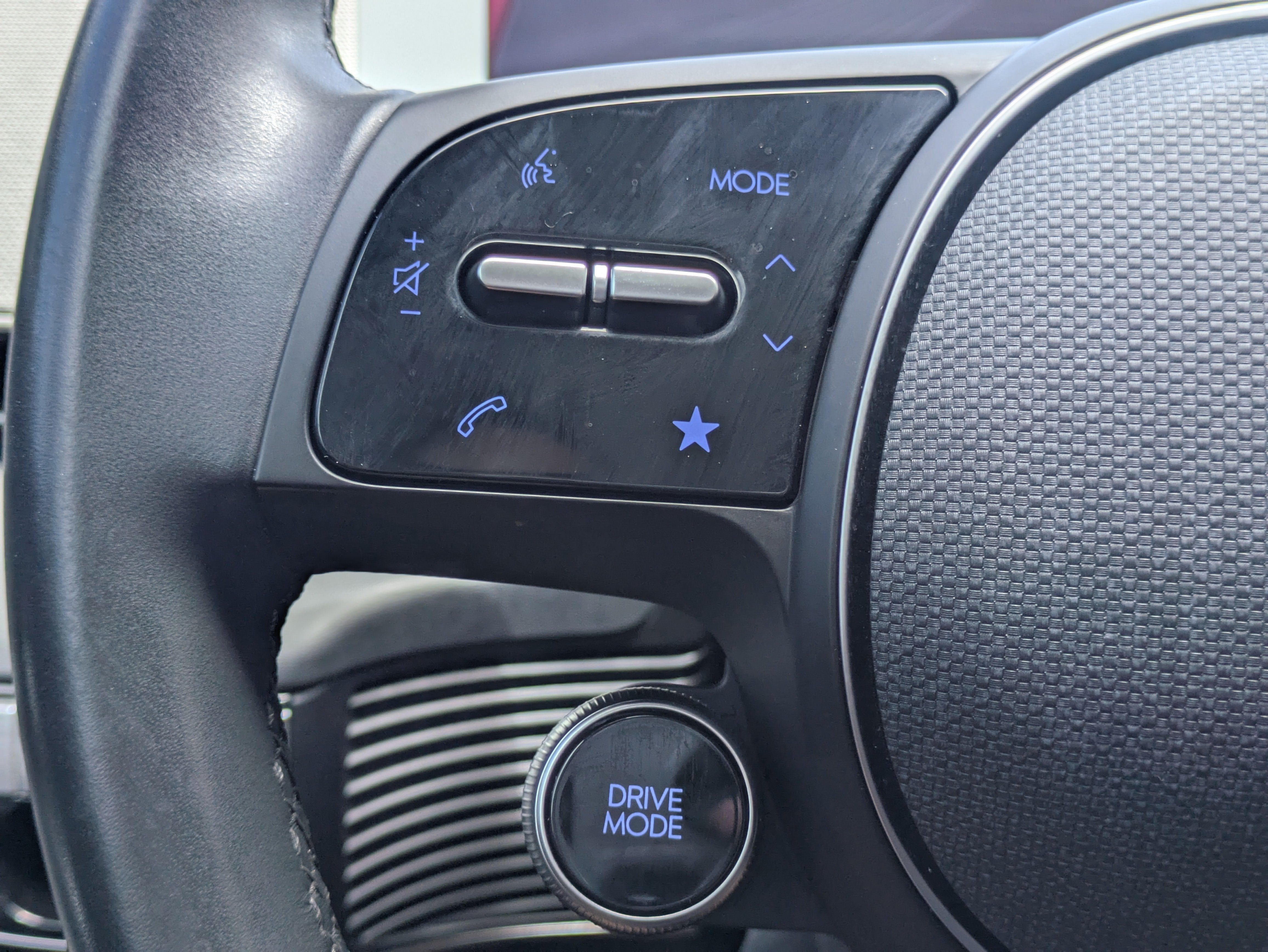 2024 Hyundai IONIQ 5 SE - Photo 26