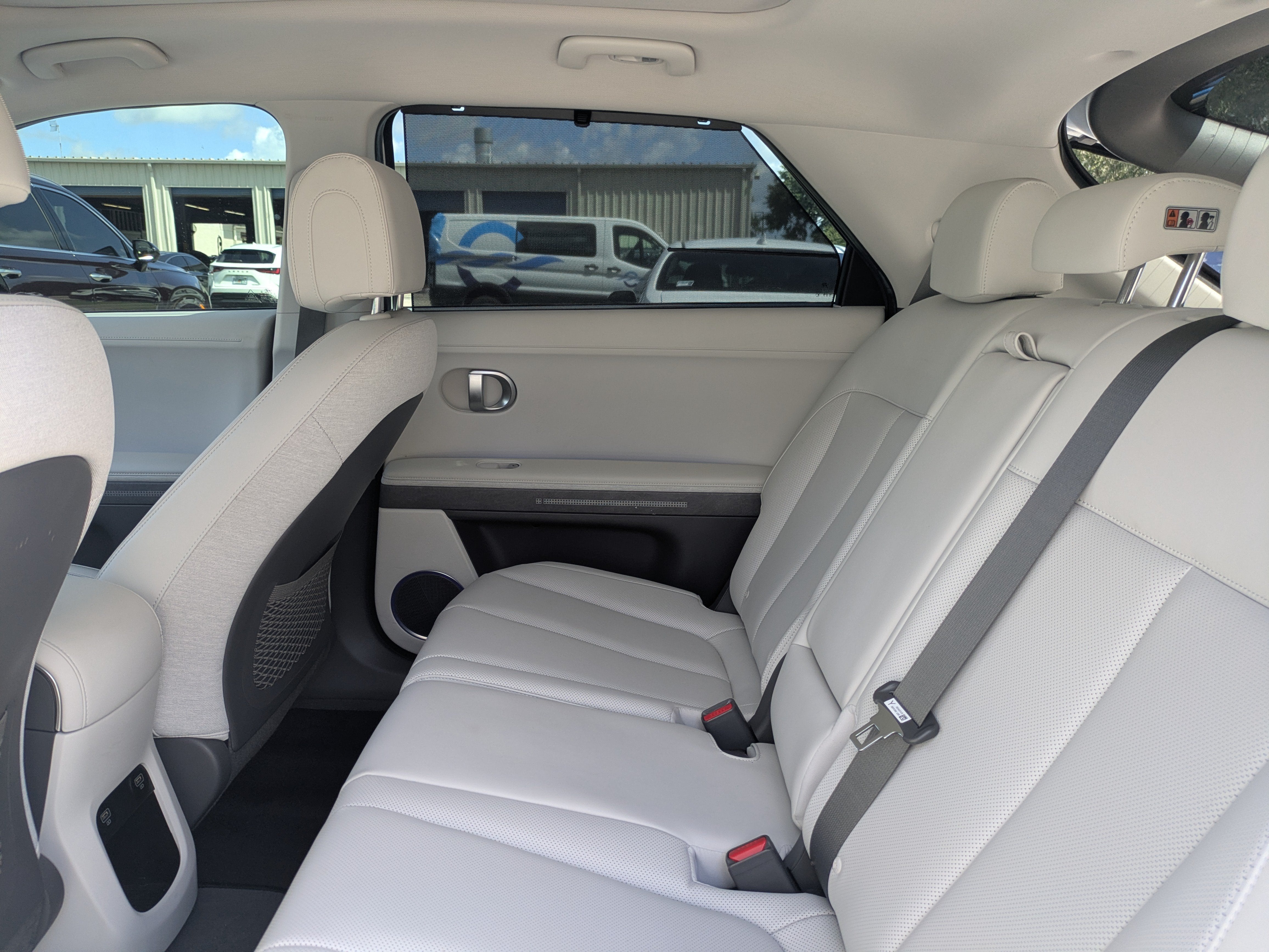2024 Hyundai IONIQ 5 Limited - Photo 15