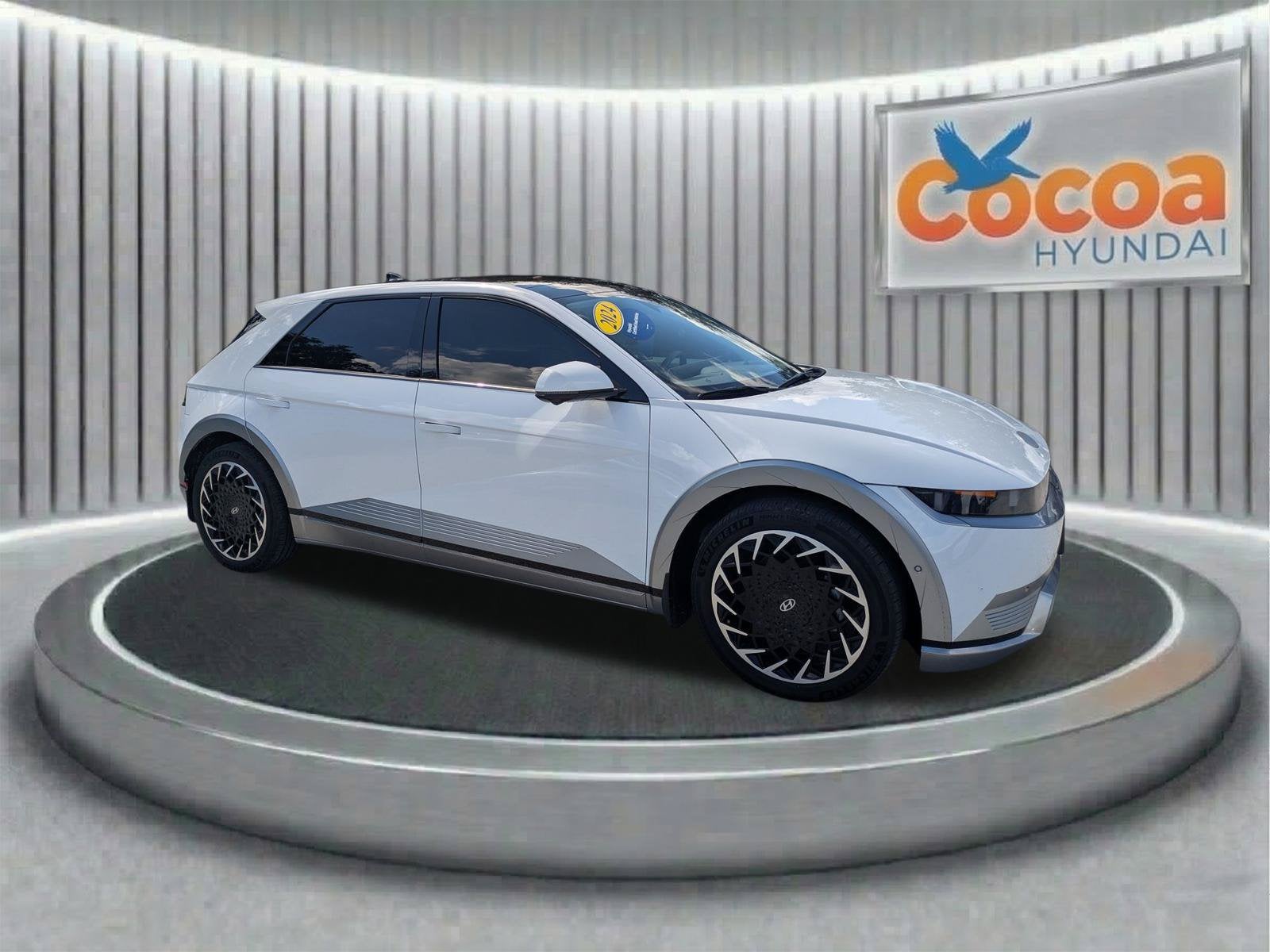 2024 Hyundai IONIQ 5 Limited - Photo 2