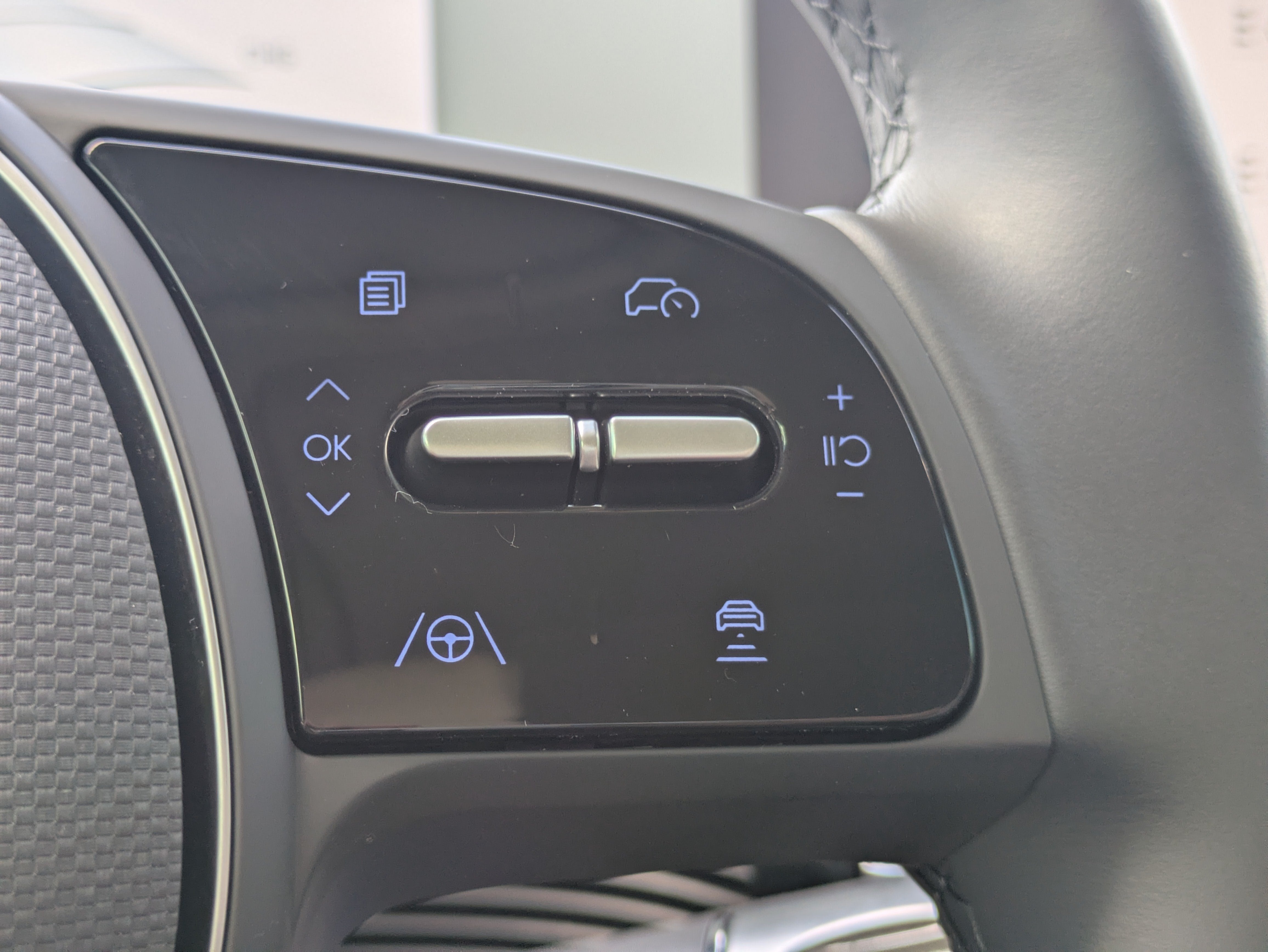 2024 Hyundai IONIQ 5 Limited - Photo 28