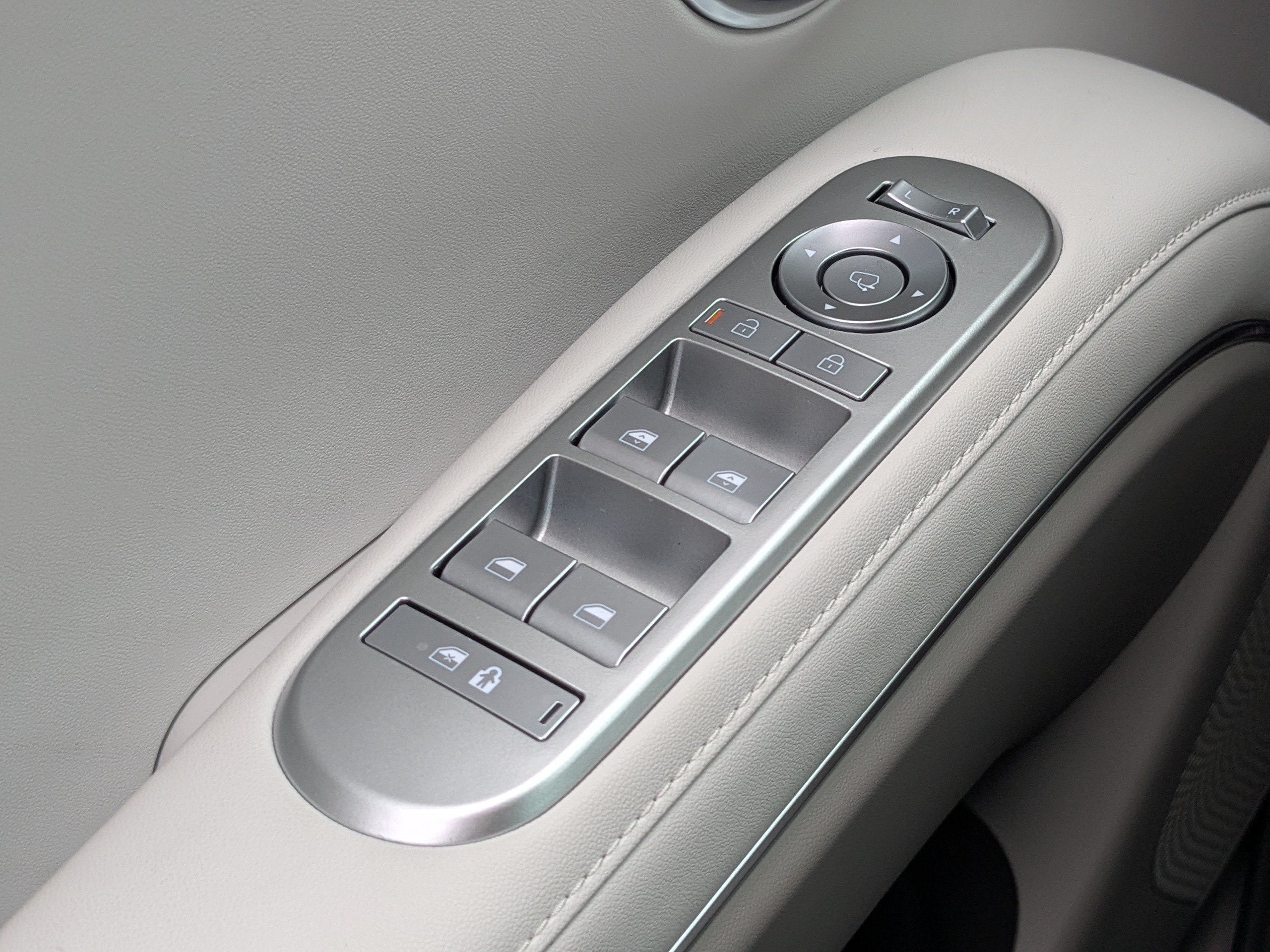 2026 Hyundai PALISADE HYBRID Blue SEL Premium 8P