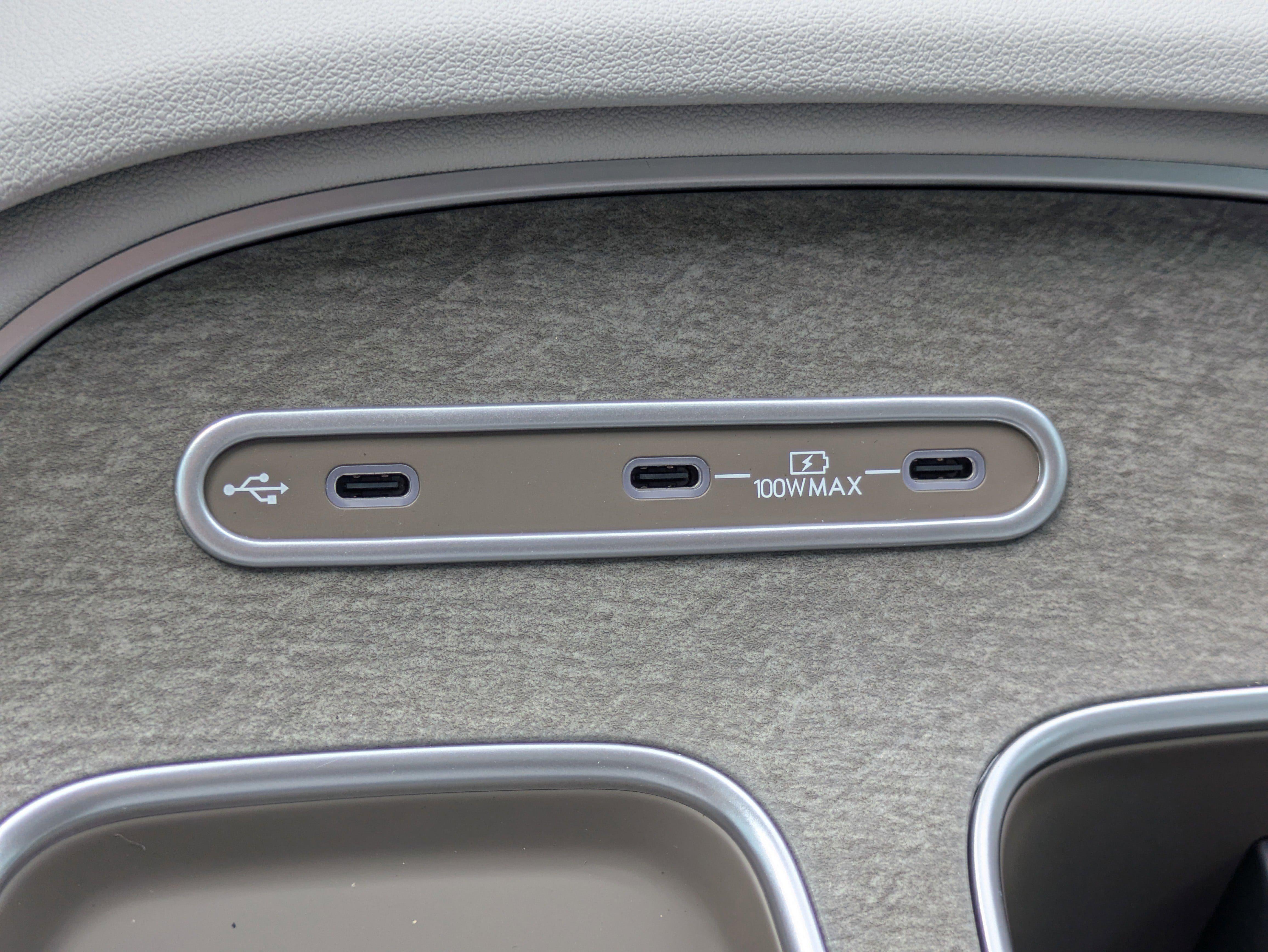 2026 Hyundai PALISADE HYBRID SEL Premium 8P