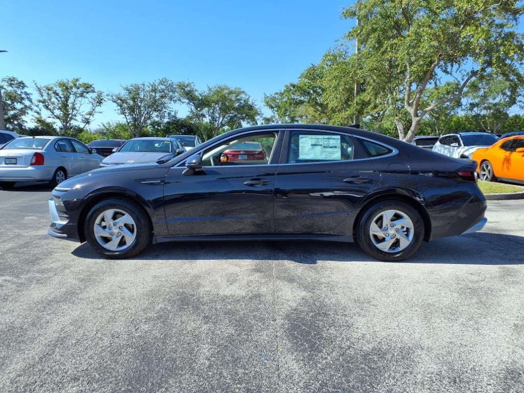 2025 Hyundai SONATA SE