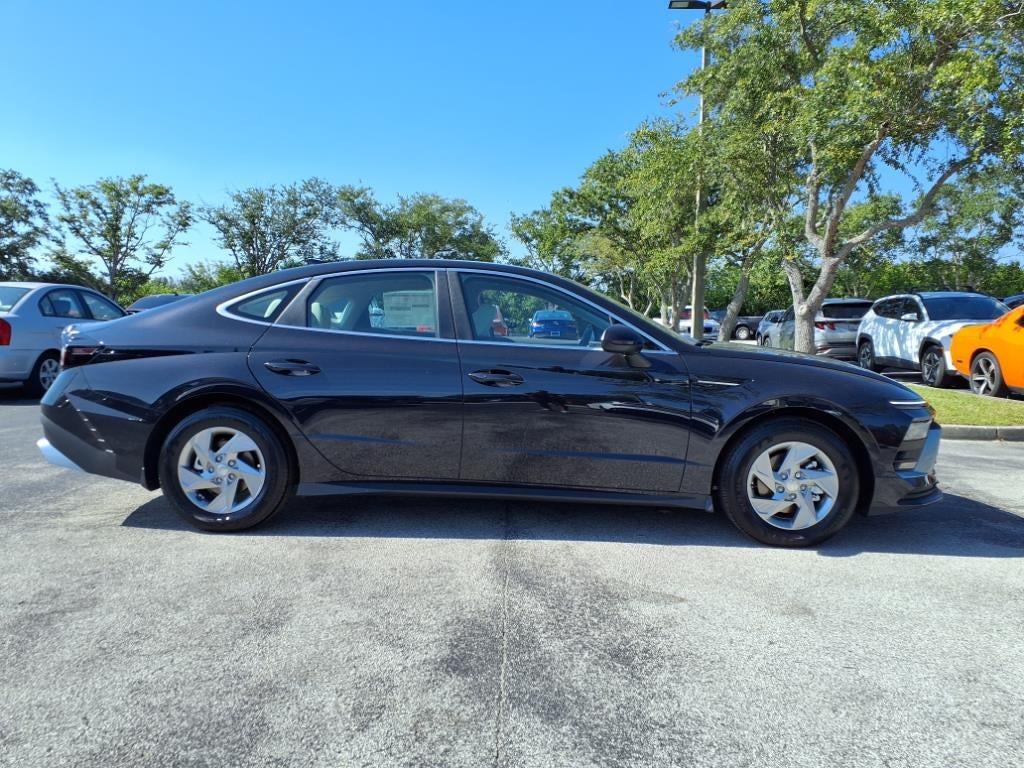2025 Hyundai SONATA SE