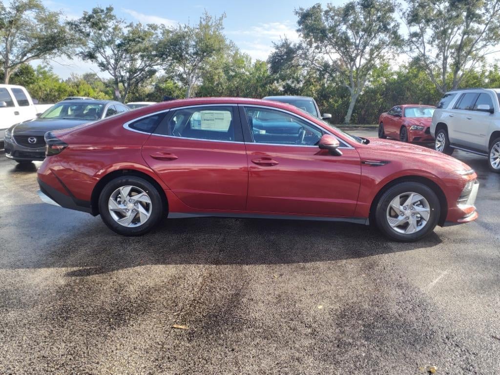 2025 Hyundai SONATA SE