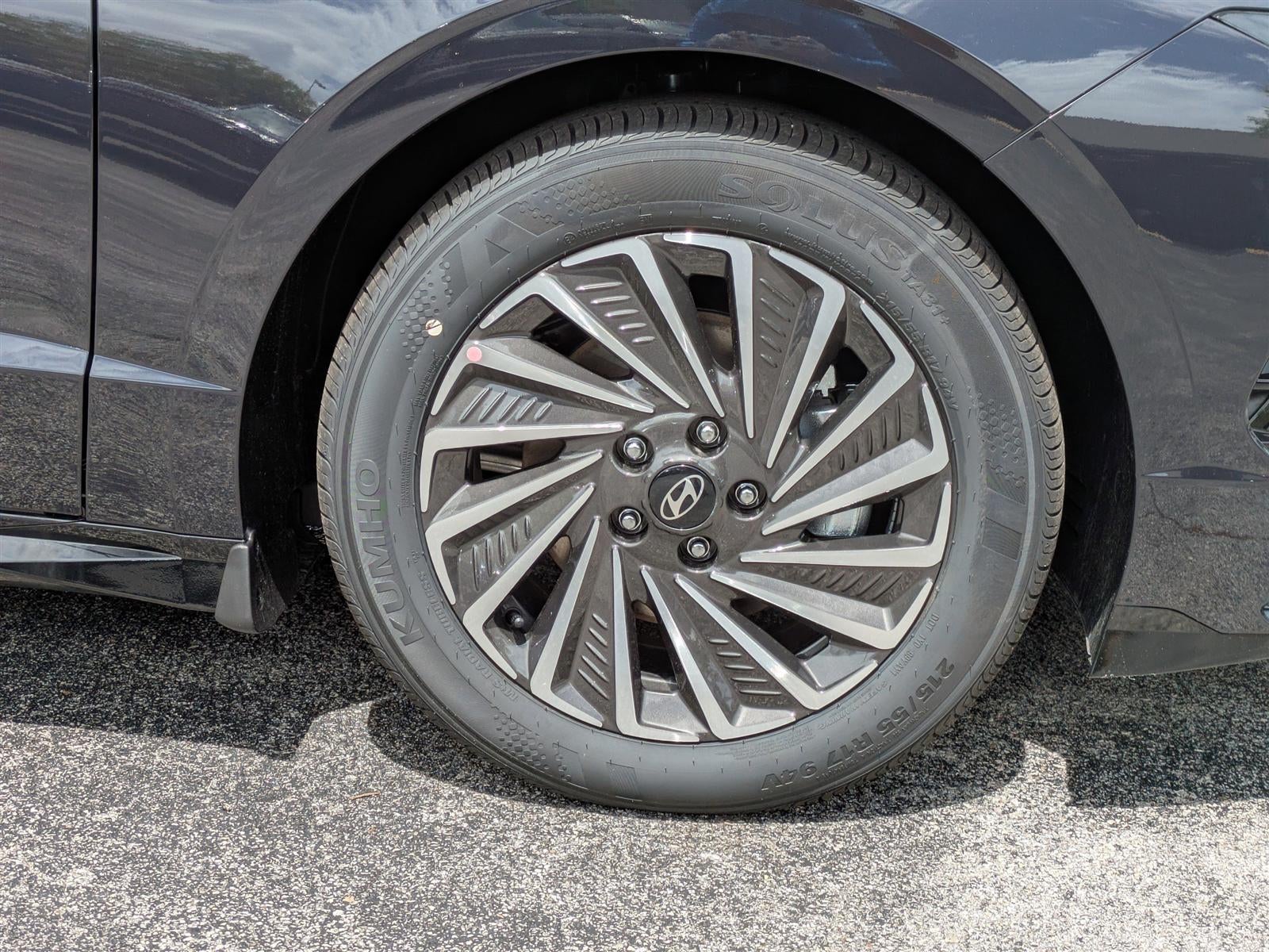 2026 Hyundai SONATA HYBRID SEL