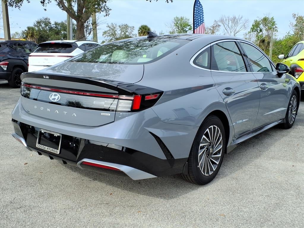 2026 Hyundai SONATA HYBRID SEL