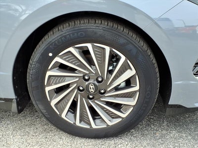 2026 Hyundai SONATA HYBRID SEL