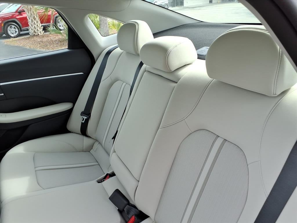 2026 Hyundai SONATA HYBRID SEL