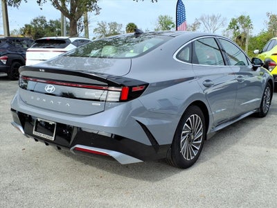 2026 Hyundai SONATA HYBRID SEL