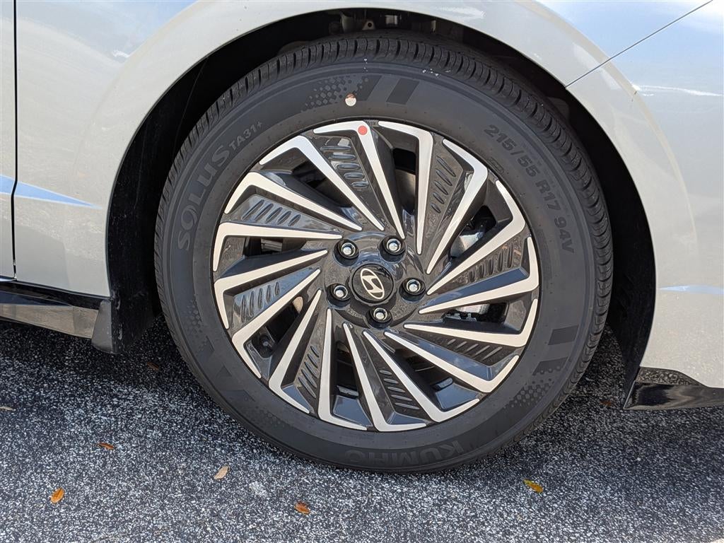 2026 Hyundai SONATA HYBRID SEL