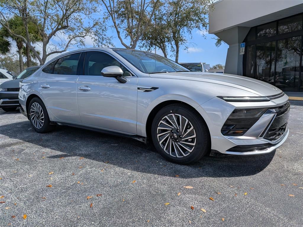 2026 Hyundai SONATA HYBRID SEL