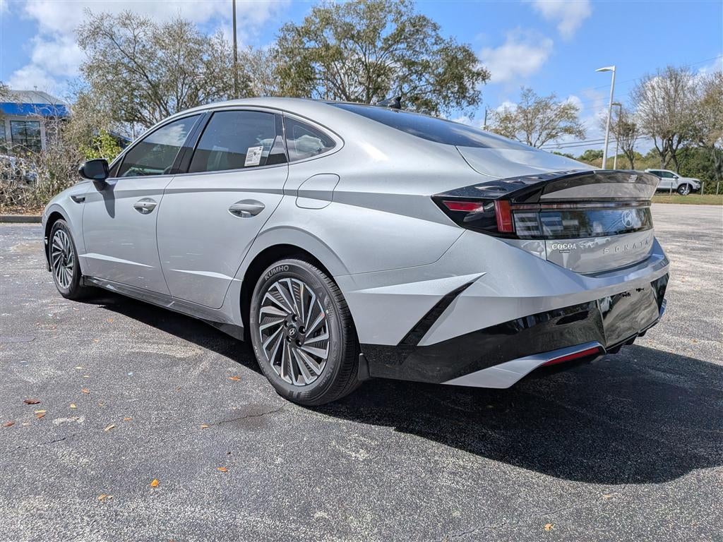 2026 Hyundai SONATA HYBRID SEL