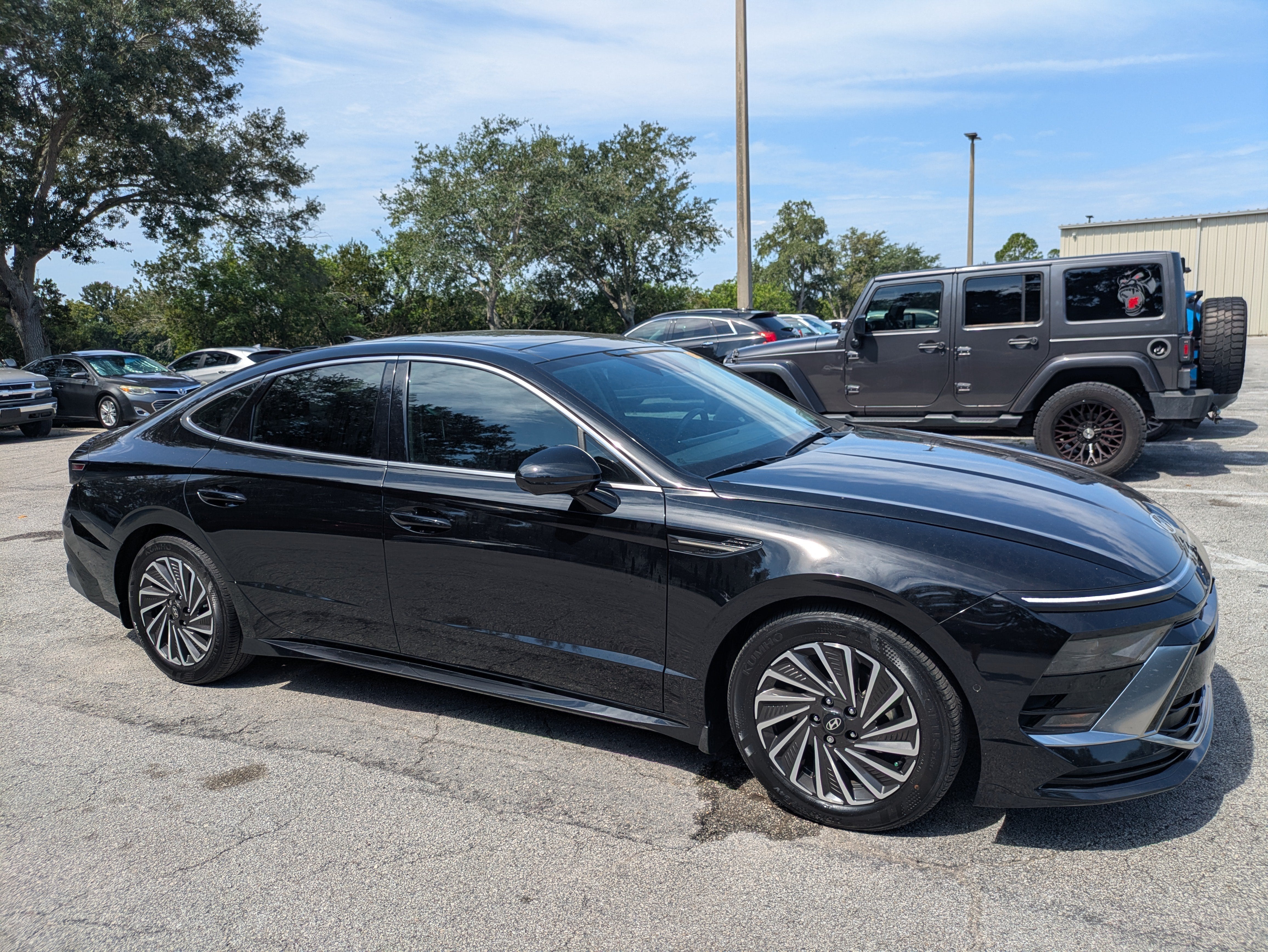 2025 Hyundai SONATA HYBRID Limited