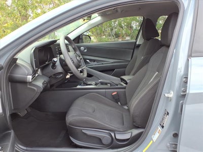 2021 Hyundai ELANTRA SE