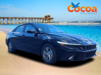 2025 Hyundai ELANTRA SE