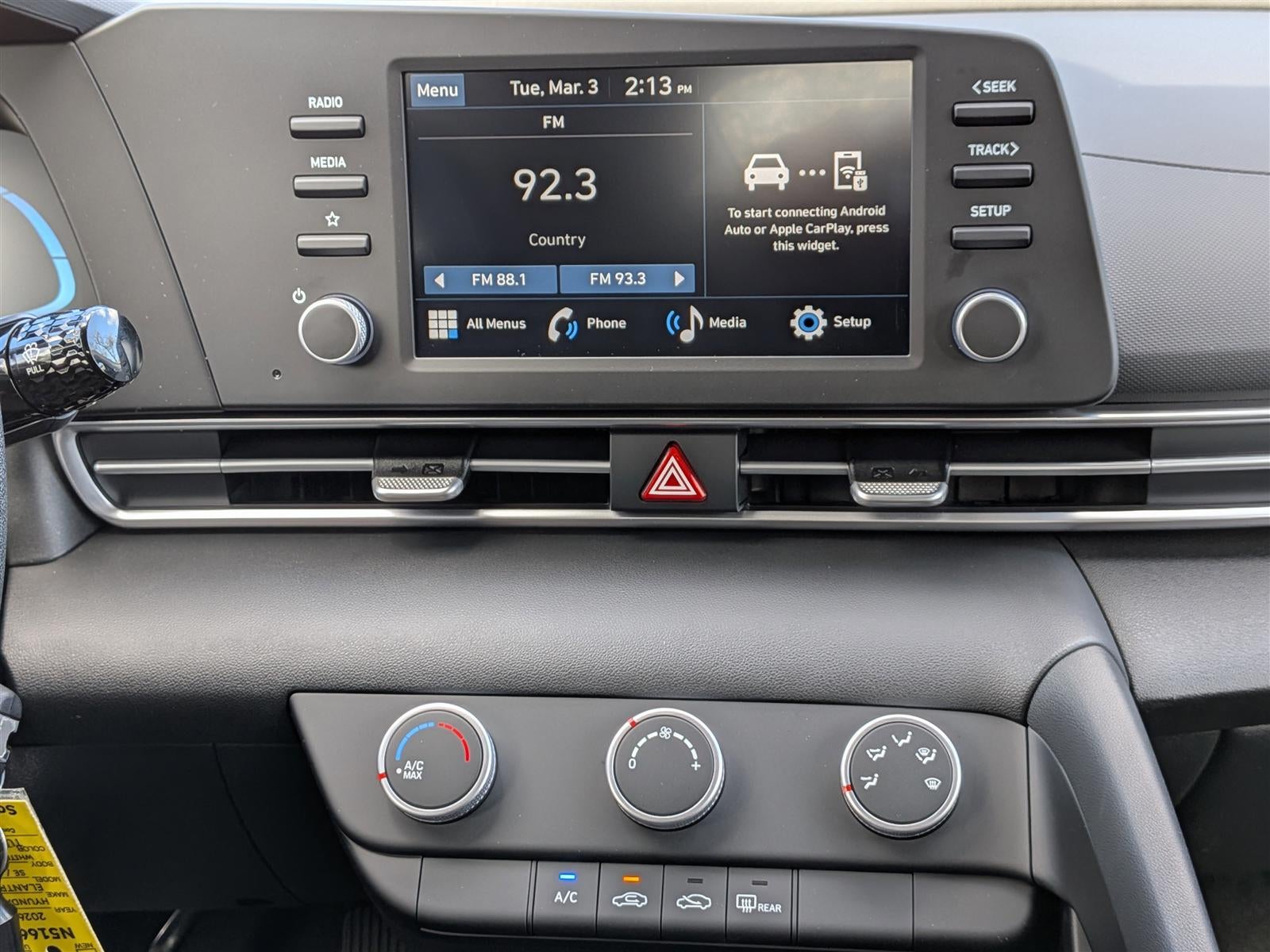 2026 Hyundai ELANTRA SE