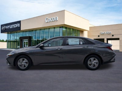 2026 Hyundai ELANTRA SE