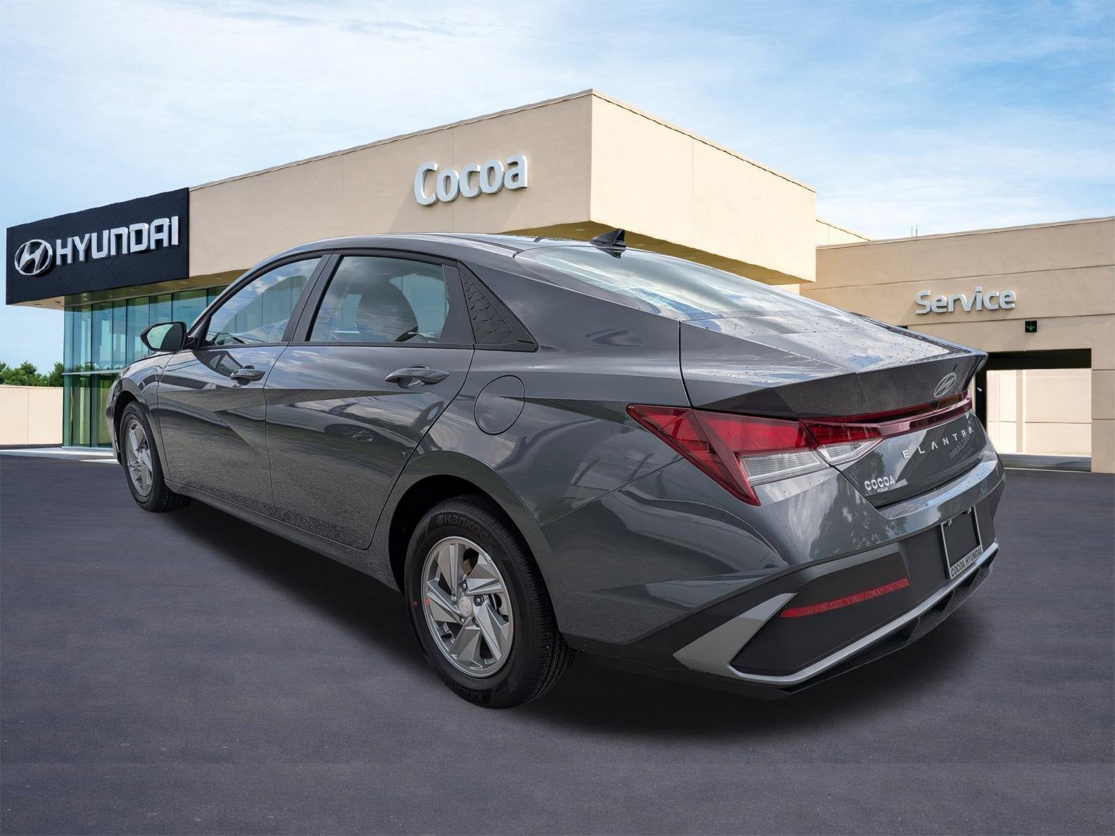 2026 Hyundai ELANTRA SE