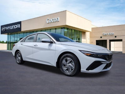 2026 Hyundai ELANTRA SE