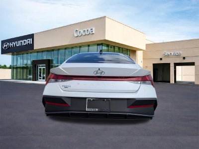 2026 Hyundai ELANTRA SE