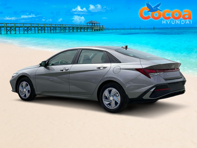 2025 Hyundai ELANTRA SE