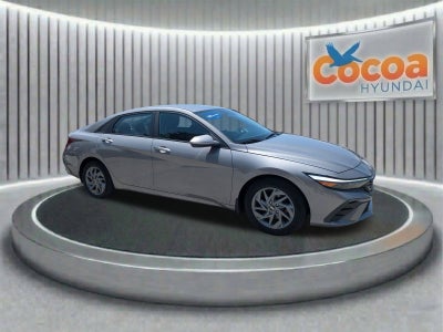 2024 Hyundai ELANTRA SEL