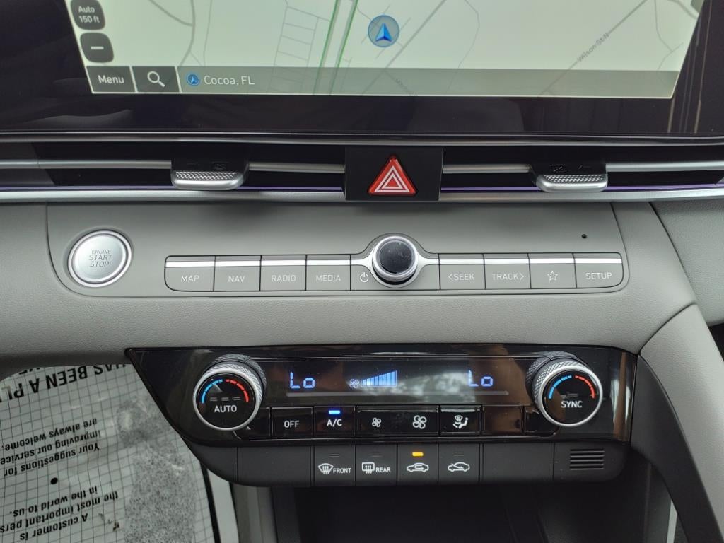 2024 Hyundai ELANTRA SEL