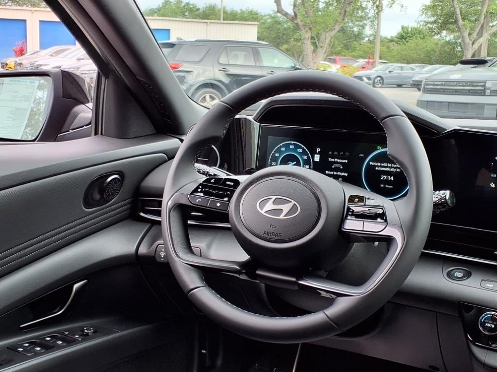 2025 Hyundai ELANTRA HYBRID SEL Sport