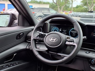 2025 Hyundai ELANTRA HYBRID SEL Sport