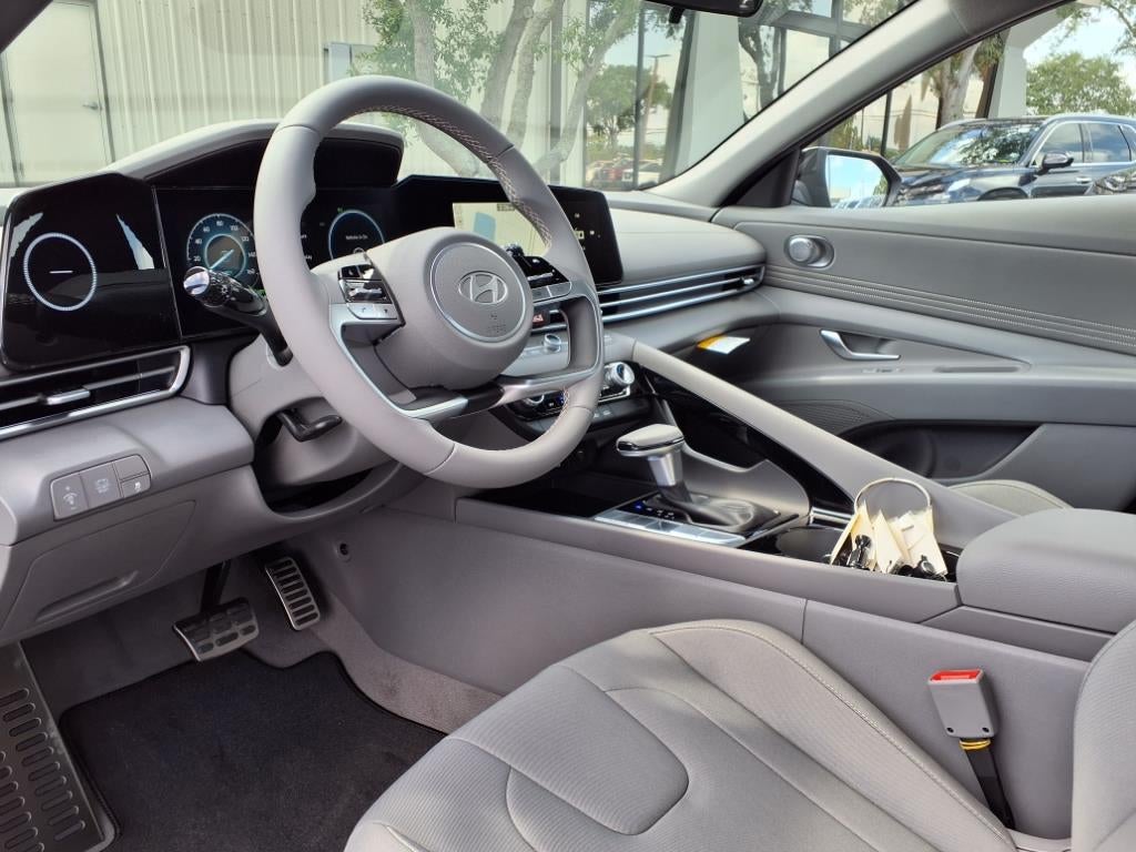 2025 Hyundai ELANTRA HYBRID SEL Sport