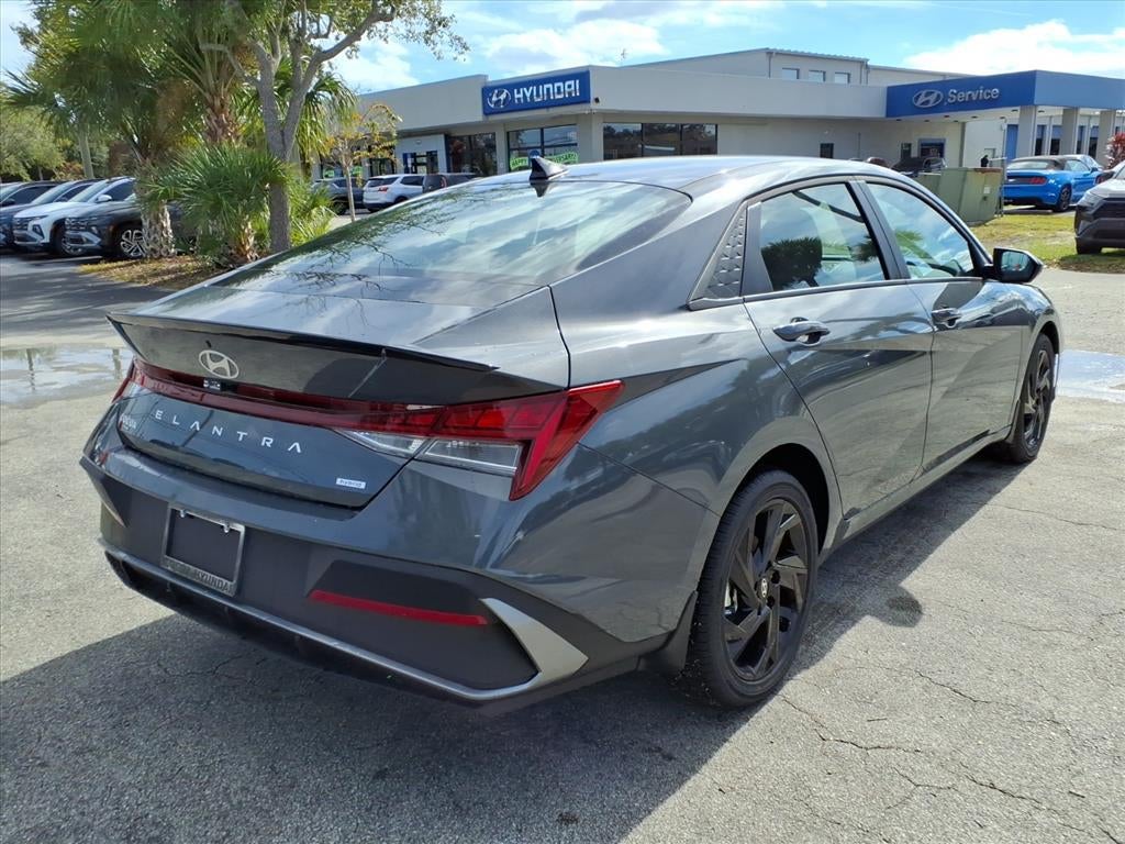 2026 Hyundai ELANTRA HYBRID SEL Sport