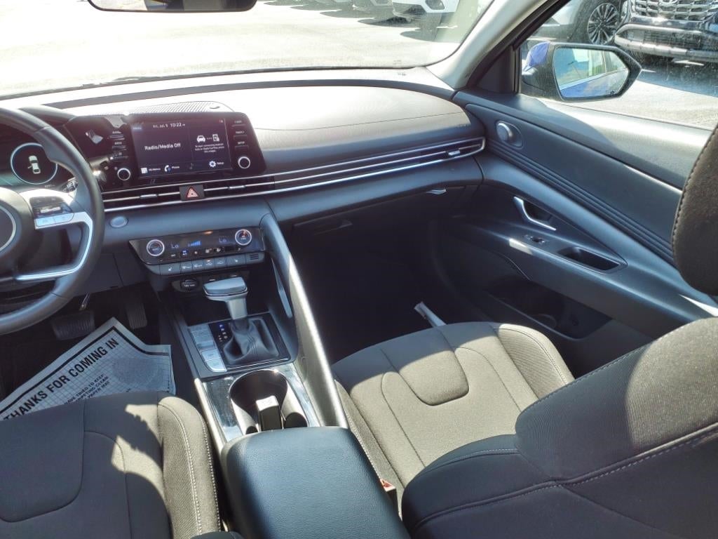 2021 Hyundai ELANTRA SEL