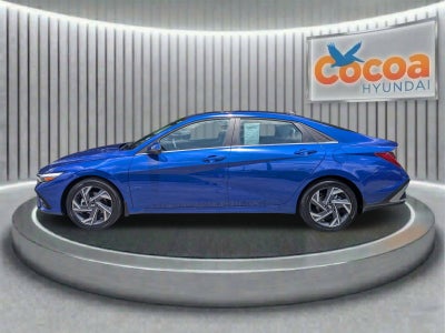 2025 Hyundai ELANTRA Limited