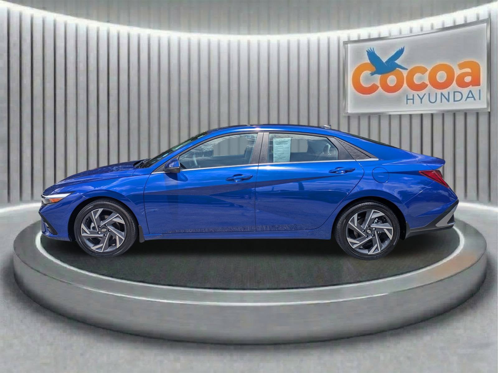 2025 Hyundai ELANTRA Limited