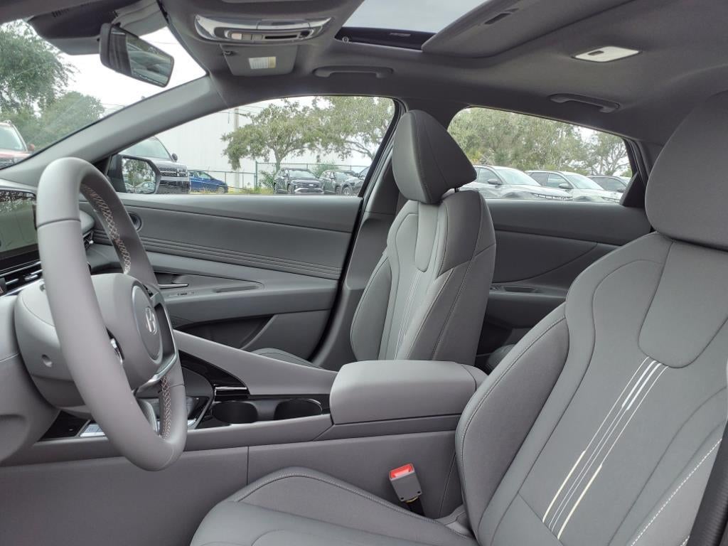 2025 Hyundai ELANTRA SEL Convenience