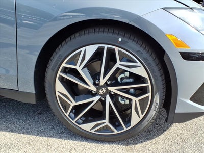 2025 Hyundai IONIQ 6 SEL