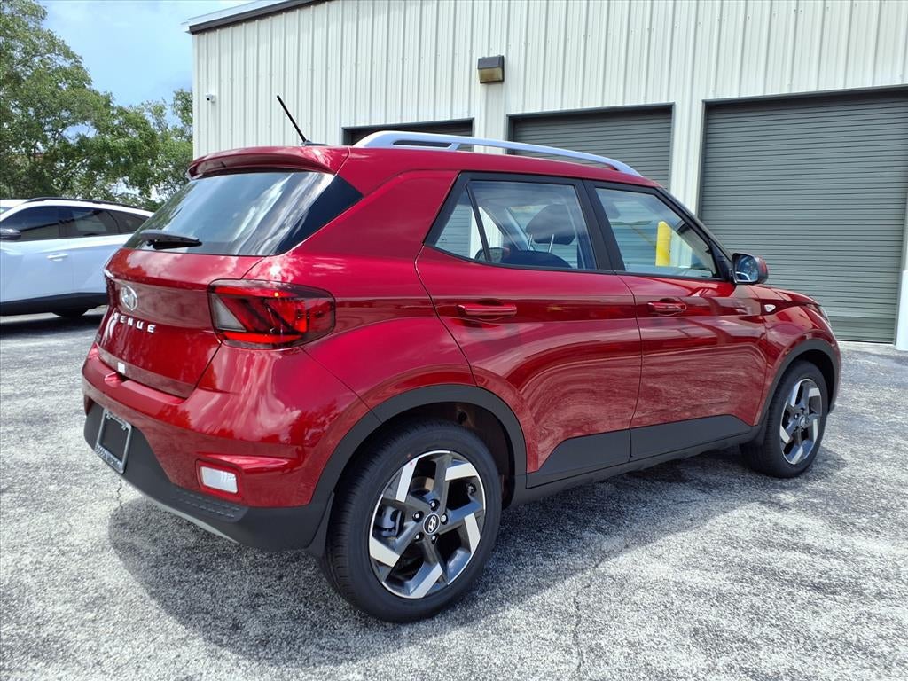 2025 Hyundai VENUE SEL
