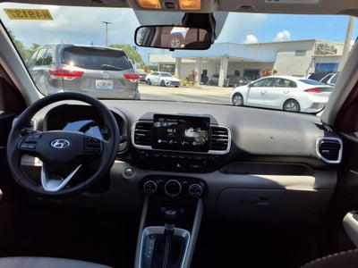 2025 Hyundai VENUE SEL