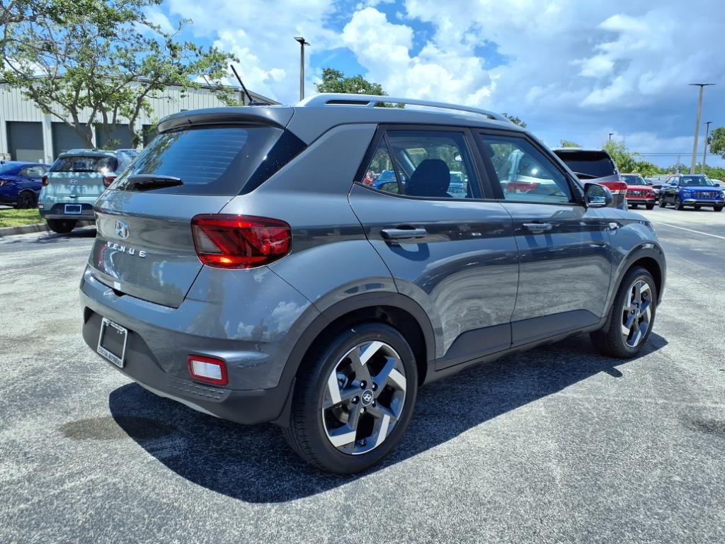 2025 Hyundai VENUE SEL