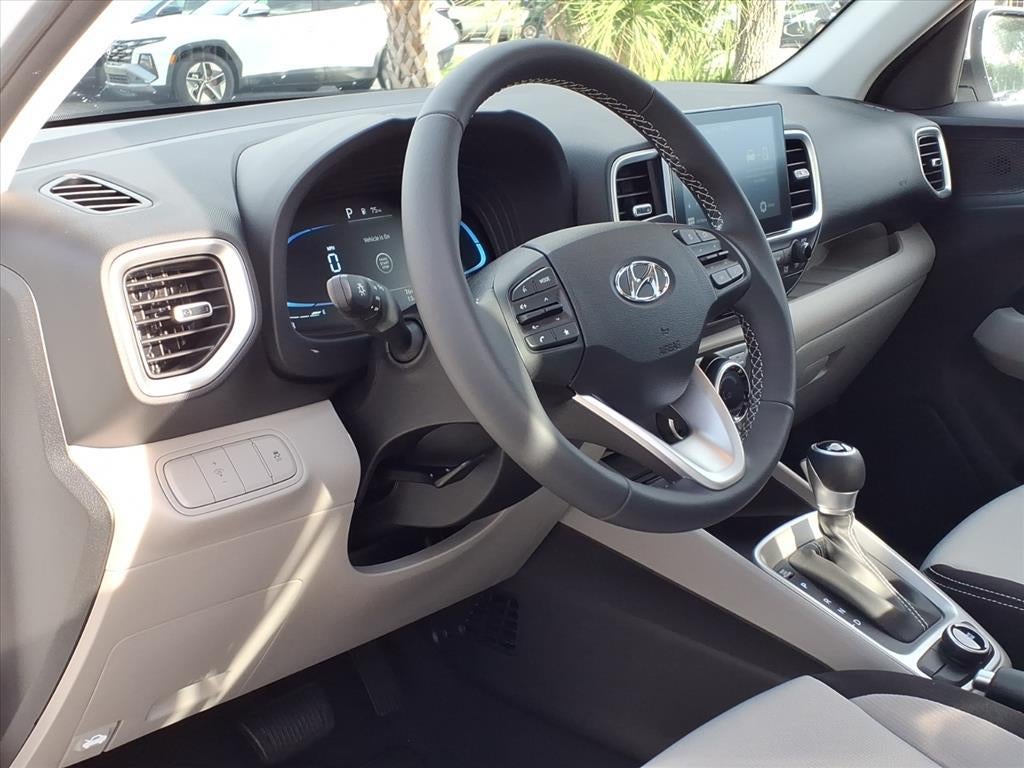 2025 Hyundai VENUE SEL